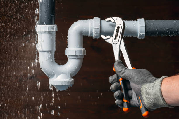 Professional Leak Detection technician working in McChord AFB, WA